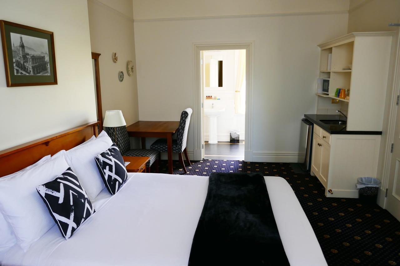 Highland House Boutique Hotel Dunedin Extérieur photo