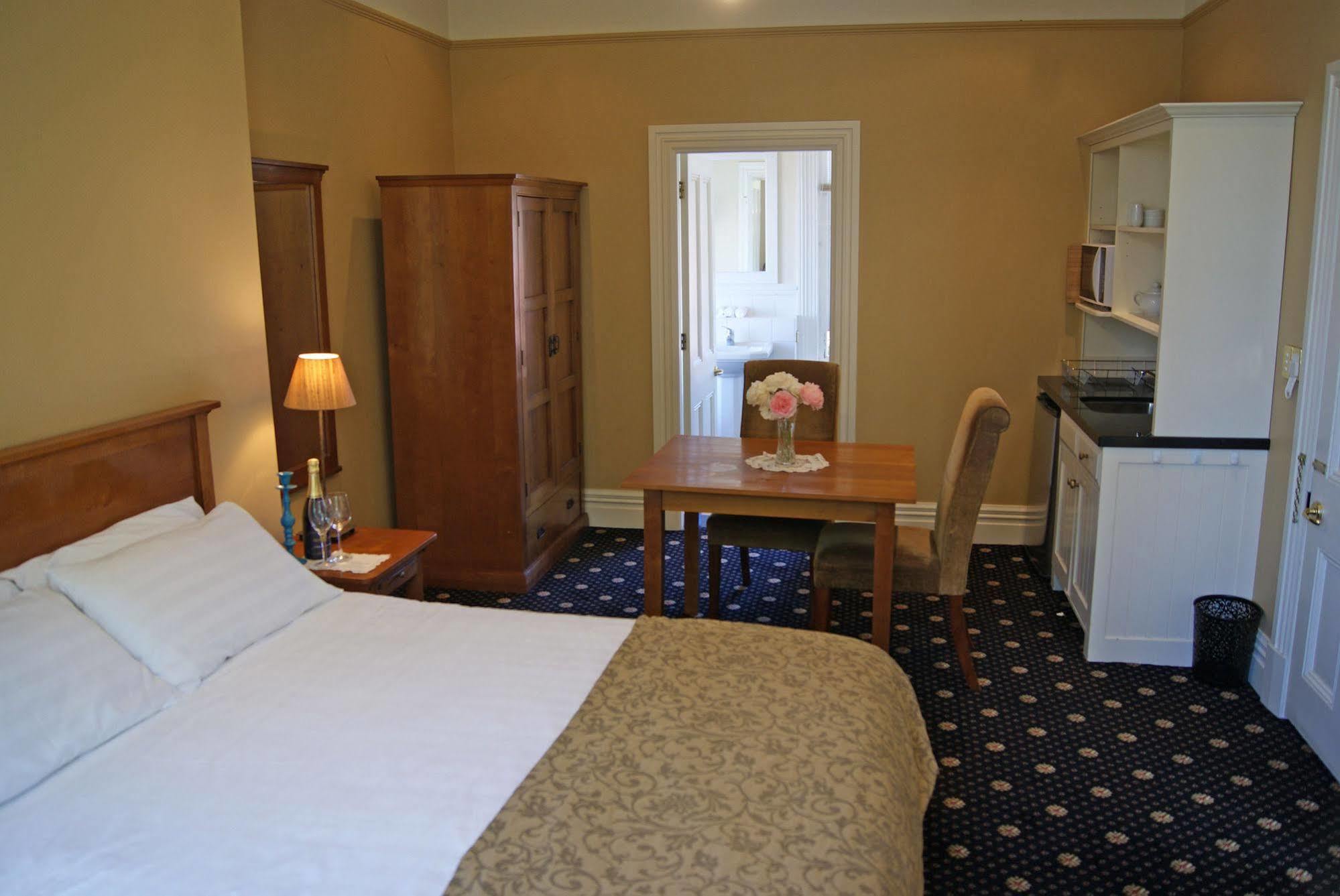 Highland House Boutique Hotel Dunedin Extérieur photo