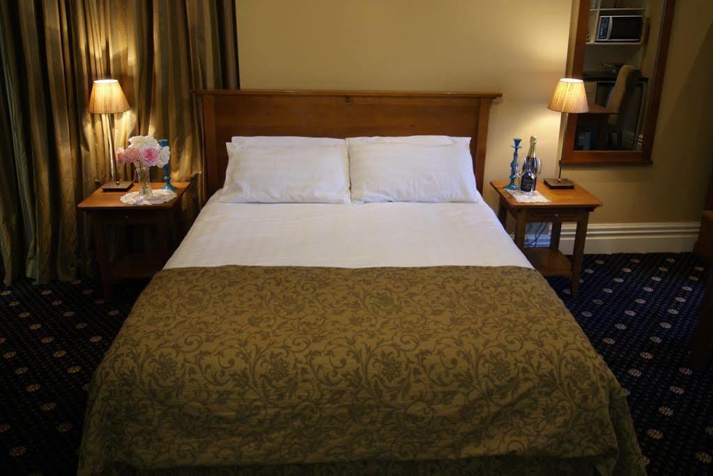 Highland House Boutique Hotel Dunedin Extérieur photo