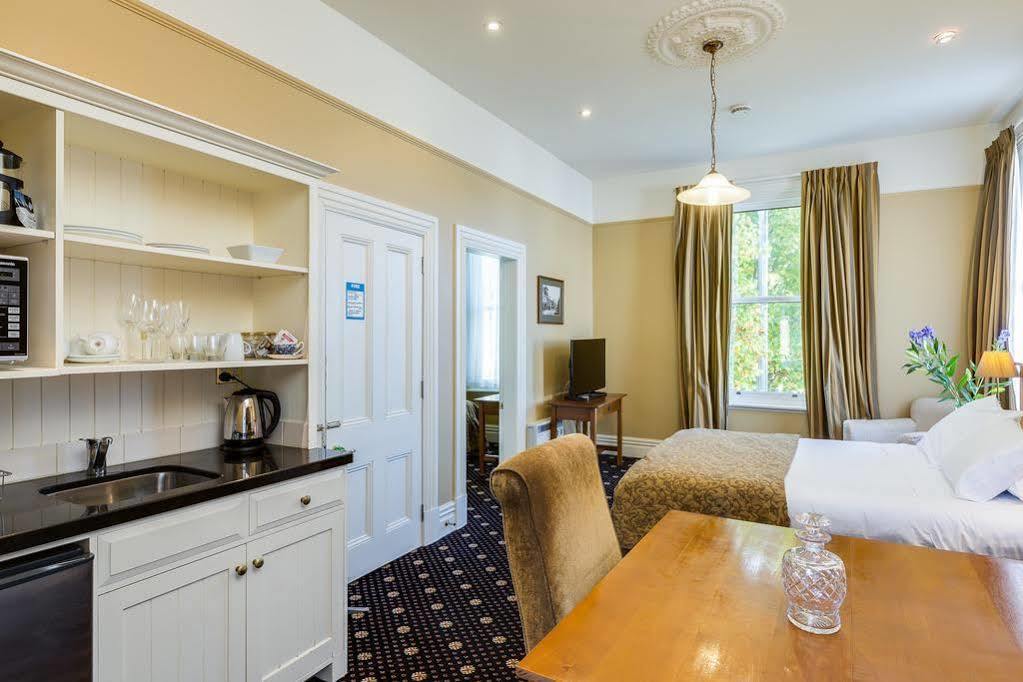 Highland House Boutique Hotel Dunedin Extérieur photo
